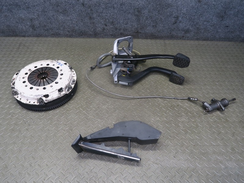 01-06 BMW E46 M3 M/T DUAL MASS CLUTCH FLYWHEEL PRESSURE PLATE PEDAL CYLINDER SET