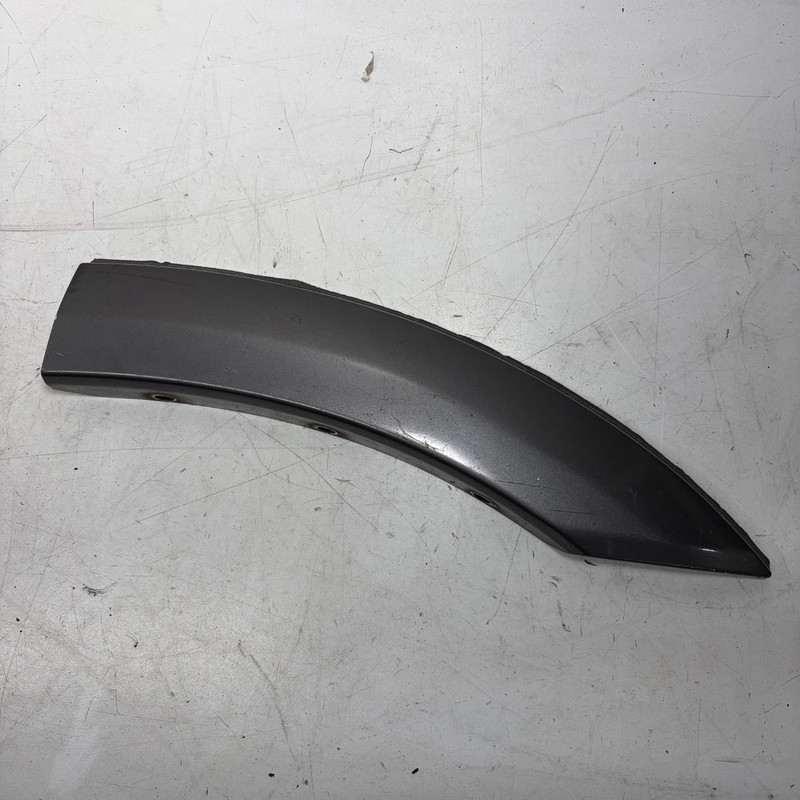98-02 Honda Passport Left Rear Quarter Wheel Arch Trim Silver OEM