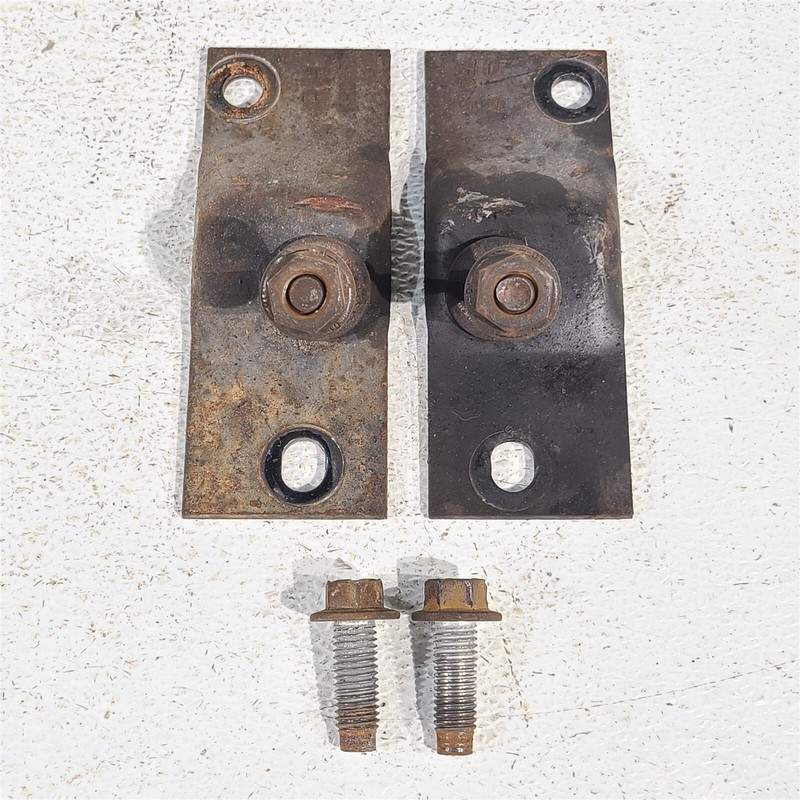 87-93 Mustang 5.0 Quad Shock Mounts Brackets V8 8.8 Aa7058