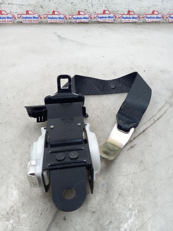 12 LEXUS IS350 REAR PASSENGER RIGHT SEAT BELT RETRACTOR BLK-LB21