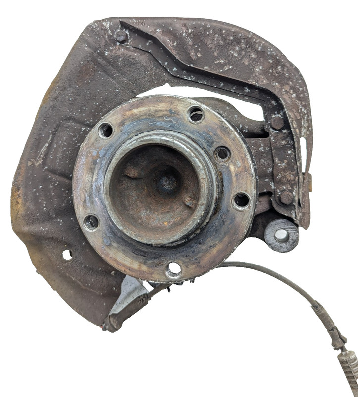 1998-2002 BMW 528i 530i E39 Front Driver Knuckle