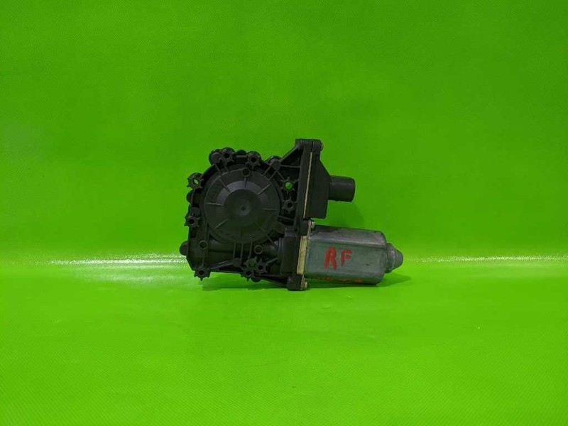 00 01 02 03 AUDI TT CPE PASSENGER RIGHT FRONT WINDOW MOTOR OEM 4467-9