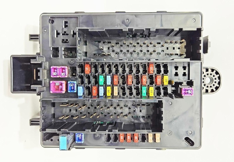 2019-2024 Chevy Blazer 2Lt 3.6L Body Wiring Harness Junction Fuse Box 84412832