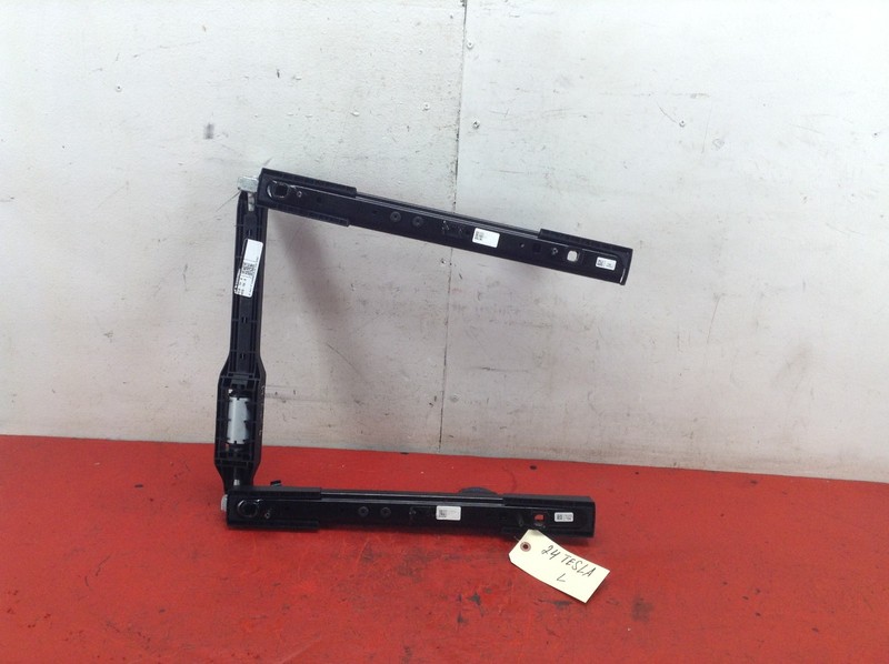 20-24 TESLA MODEL Y PERFORMANCE FRONT LEFT DRIVER SEAT RAIL W MOTORS OEM