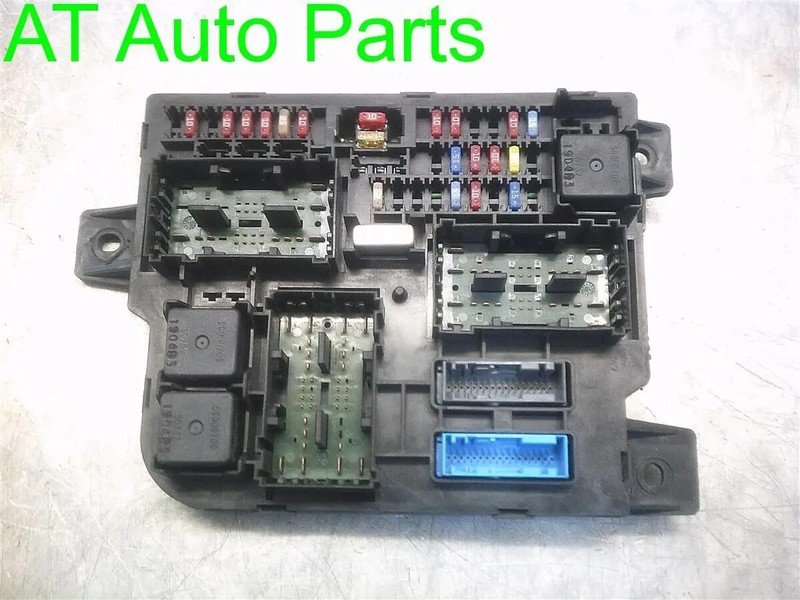 2005-2006 DODGE DURANGO CABIN DASH FUSE BOX JUNCTION BLOCK OEM 56049173AF