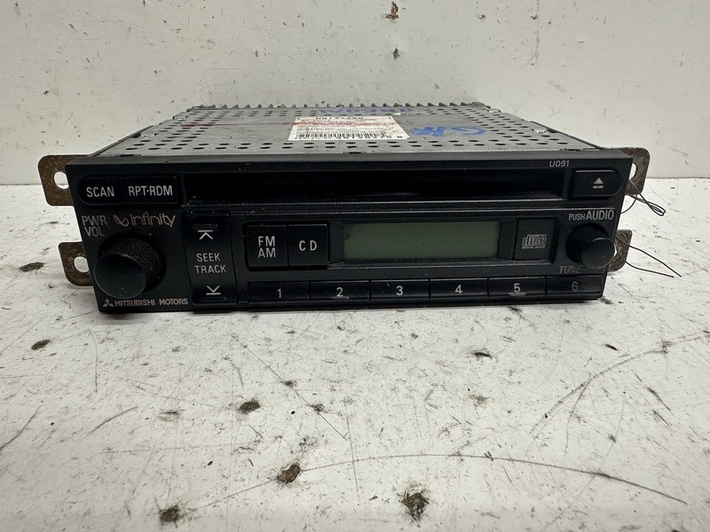 2004-2006 Mitsubishi Lancer FM AM Radio Stereo Single Din Disc CD Player