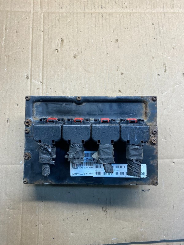 2006 Chrysler Town Country Caravan Engine Control Unit ECU Module R9371 DG
