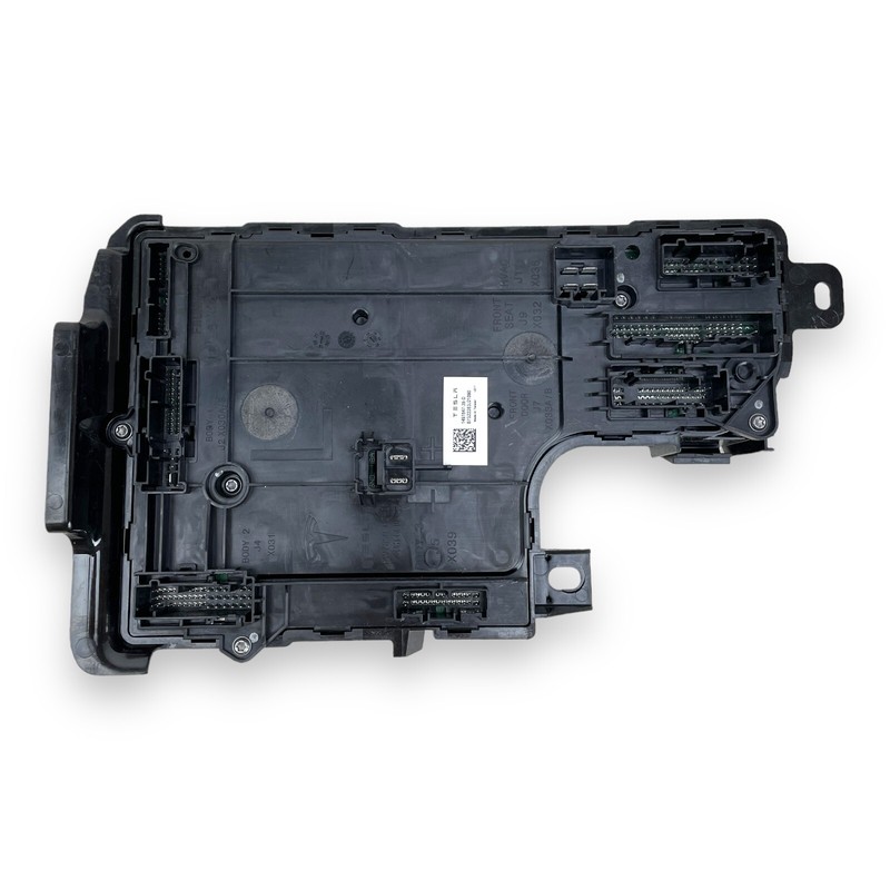 Tesla Model Y 2022-2023 Front left low voltage body controller OEM 1497847-39-D