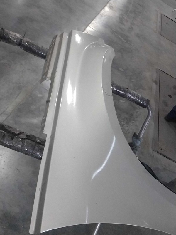 2008 Pontiac Torrent Right Fender Silver - Small Dent - 229104