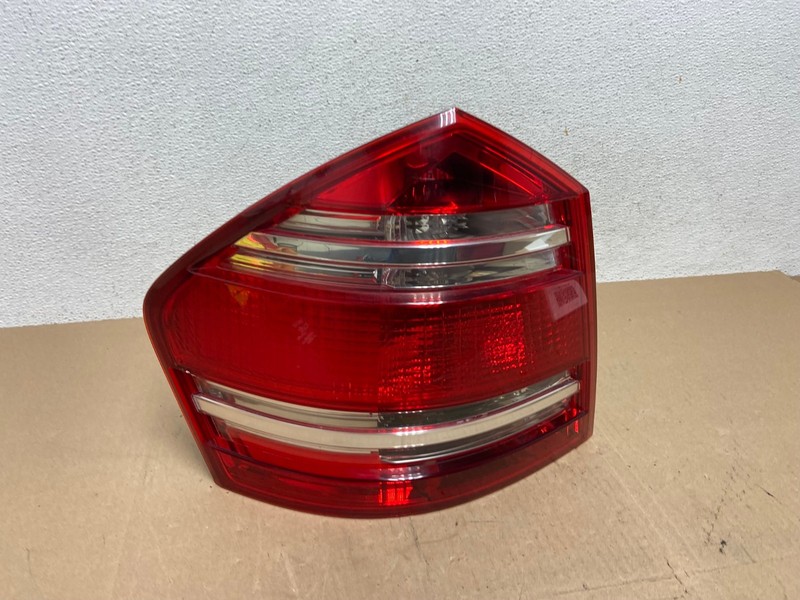 2007 to 2009 Mercedes GL-Class GL450 Left Driver LH Tail Light OEM AE6714 LK