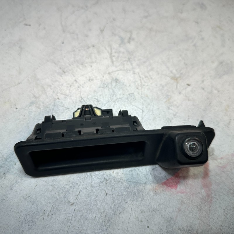 2018-2023 BMW 530e TRUNK LID RELEASE HANDLE & REAR VIEW PARK ASSIST CAMERA OEM