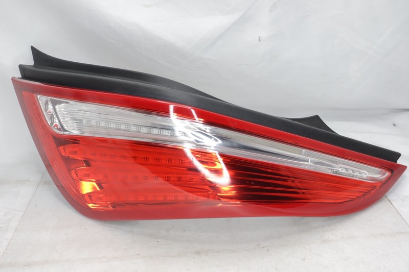 2010-2015 Jaguar XJ X351 Rear Right Passenger Side Tail Light Talilight Lamp OEM