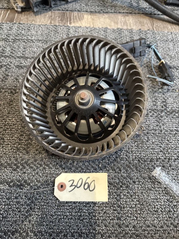 FREIGHTLINER CASCADIA / M2 BLOWER MOTOR P/N T77421A