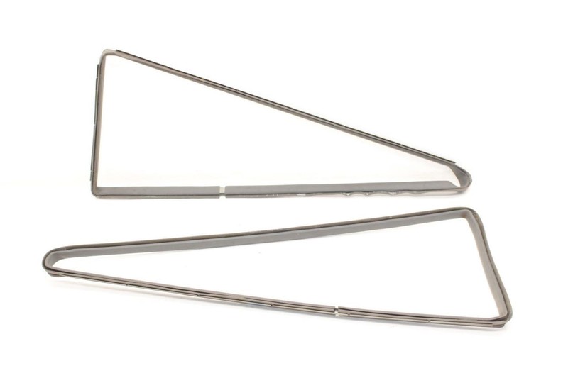 84-86 Nissan 300ZX Z31 Pair of Rear Quarter Window Glass Weather Stripping