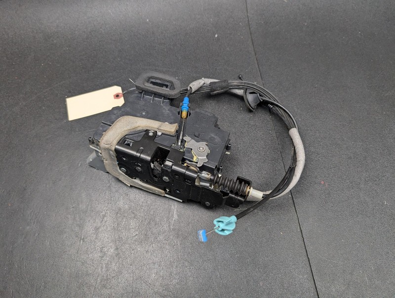 Front Left Door Lock Latch 2019 Audi A7 4K1837015L 2020 2021 2022 2023 2024