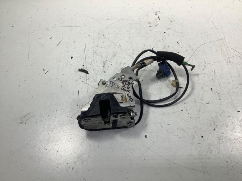 03-011 Honda Element Right Rear Access Panel Lower Lock Assy 72615-SCV-A01 OEM