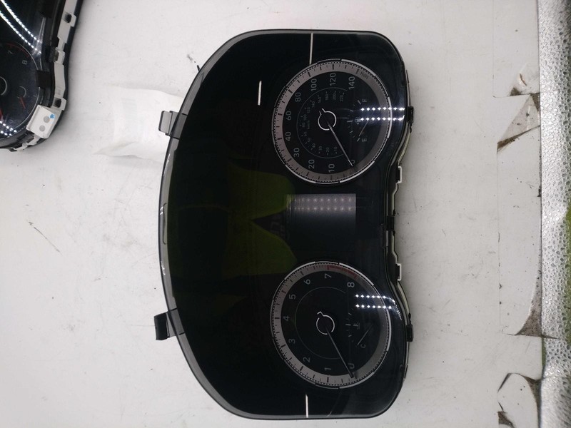 2020 Hyundai Venue Speedometer Gauge OEM Red 54K Miles NJ25-26431-672104