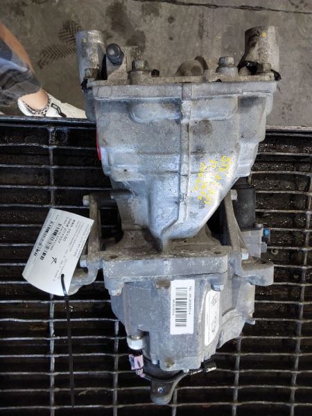Carrier Rear LWB 3.3L Fits 17-19 SANTA FE 3104169
