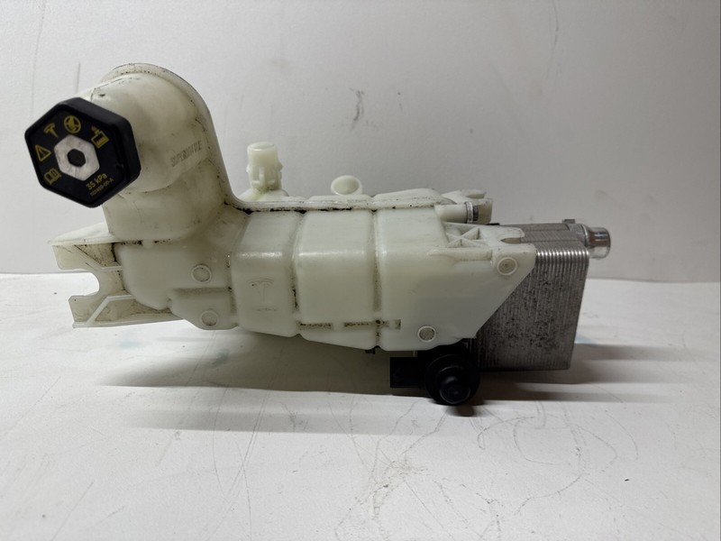 Tesla 113594800 Model 3 Expansion Tank 1077617-00-C1097015-00-K 10078 S12
