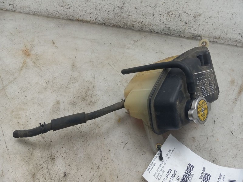 95 96 97 98 99 00 LEXUS LS400 4.0L COOLANT RESERVOIR