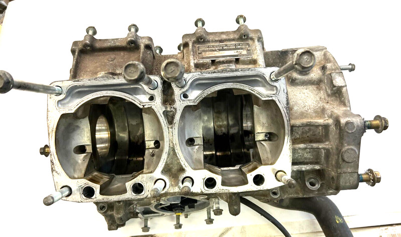 ARCTIC CAT SNOWMOBILE 2007-2009 F8 M8 CF8 EFI ENGINE CRANKCASE 3007-526