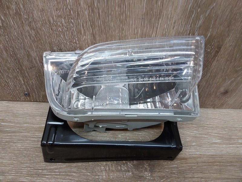 2002-2005 Lexus SC430 LH Backup Lamp With Bracket ASSY OEM