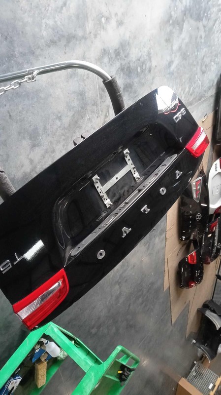 2016 VOLVO S60 Black Deck Lid Trunk Lid OEM 313955825 Used 96K Miles
