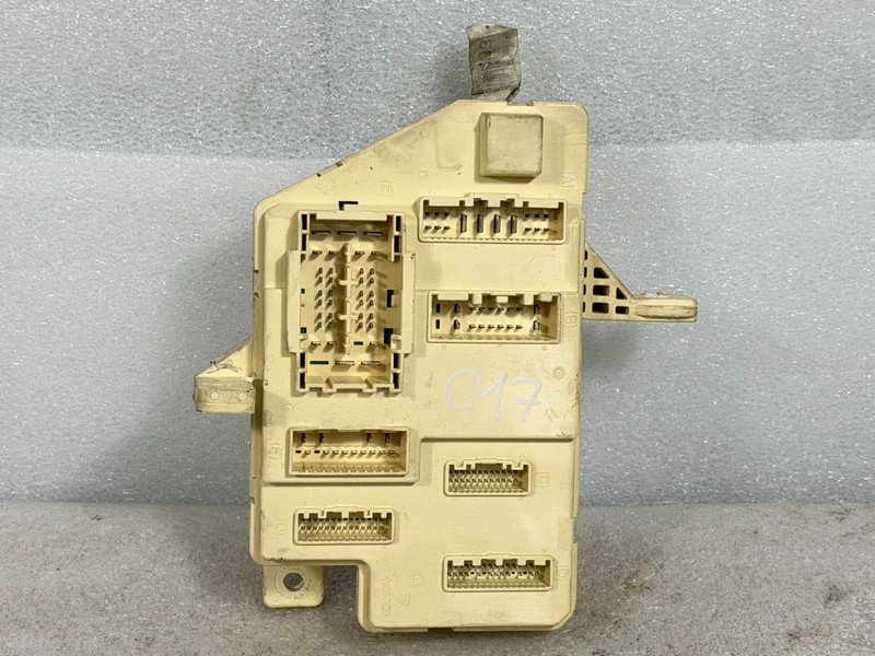 13-16 HYUNDAI GENESIS COUPE - INTERIOR CABIN UNDER DASH FUSE BOX PANEL OEM 318