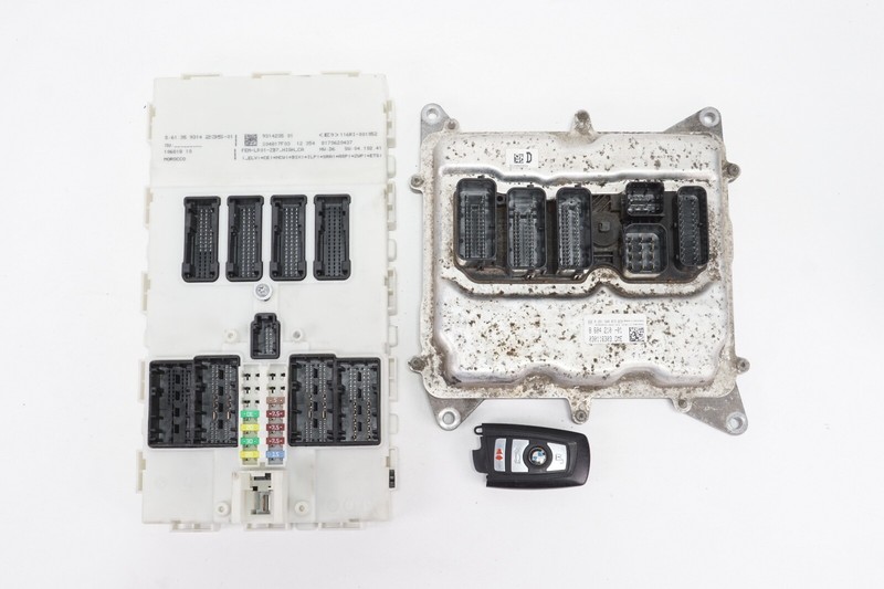BMW 328i Engine Control Module Computer Set w/ Key PCM ECM OEM 2013