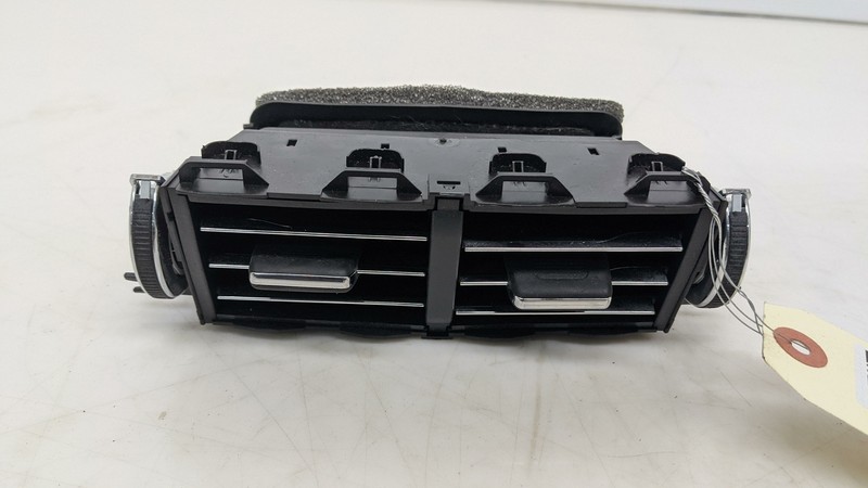 Rear Console Air Vent Grille 2017 Lincoln Continental GD9B-19C570 2018 2019 2020