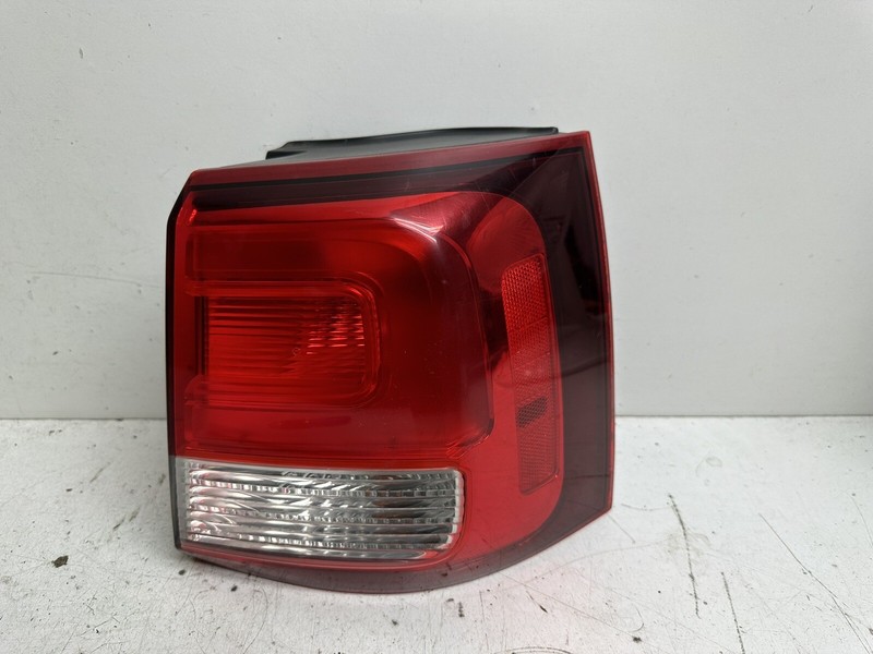 2014-2015 Kia Sorento right passenger QRT MTD taillight taillmap tail light lamp