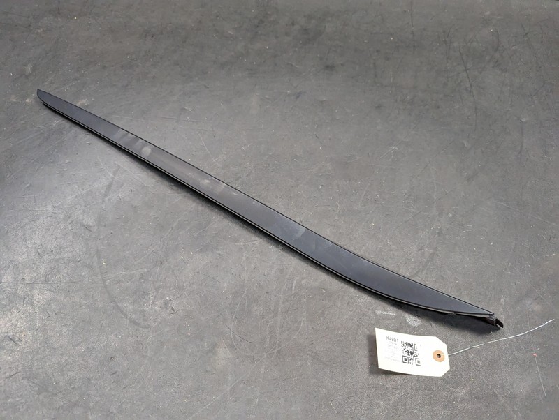 Windshield Right Side Molding 2018 Kia Optima 86132-D4000 2016 2017 2019 2020