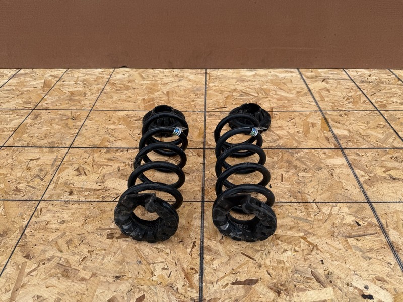 INFINITI QX60 2022-2025 OEM REAR LEFT AND RIGHT COIL SPRINGS SPRING WITH MOUNTS