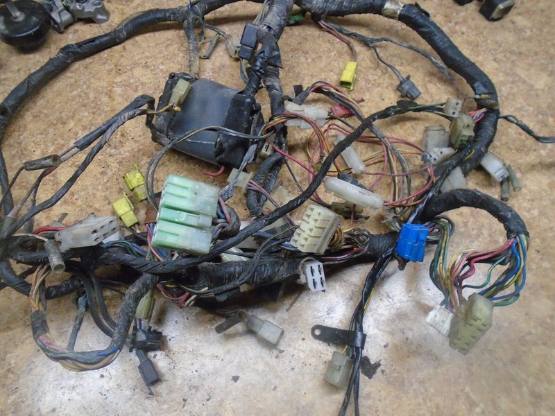 1986 Yamaha Venture XVZ1300 XVZ 1300 Electrical Wires Wiring Harness Loom Plug