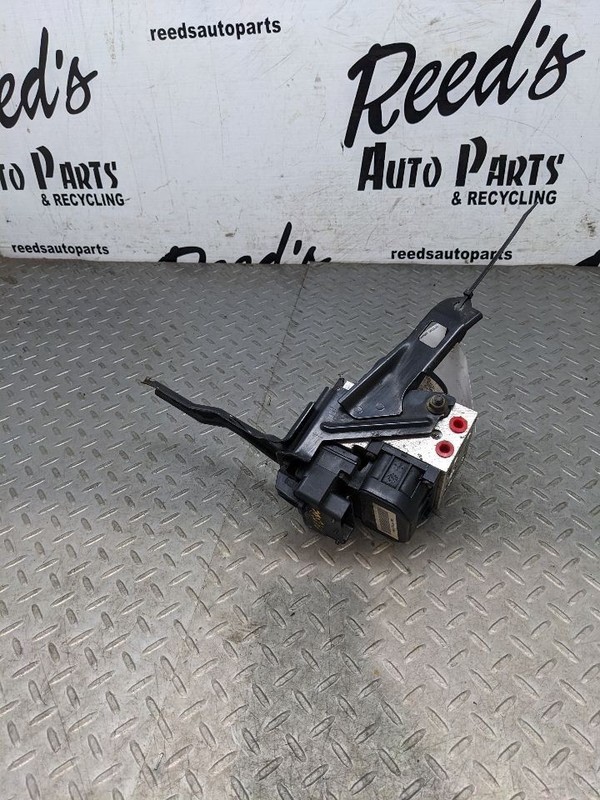 Anti-Lock Brake Part Modulator Assembly SOHC Fits 03-05 CIVIC 1176365