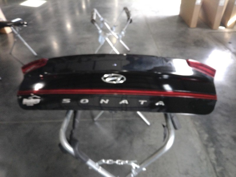2023 Hyundai Sonata Black Deck Lid Trunk Lid OEM 69200L1010 35K Miles