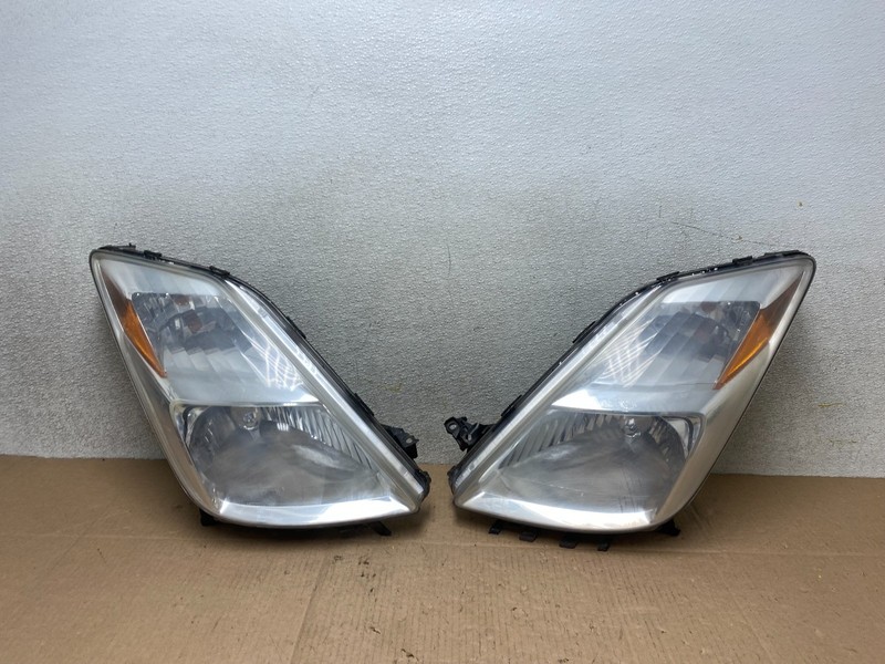 2004-2005 Toyota Prius Left+Right Side Xenon Headlights W0797 DW