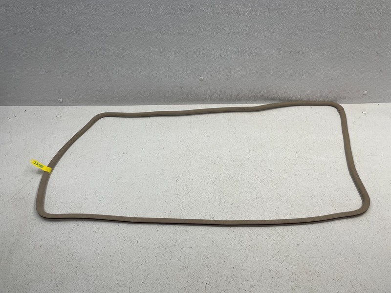 1998-2002 Lexus LX470 Sunroof Sun Roof Window Weatherstrip Belt Seal 1535 OEM