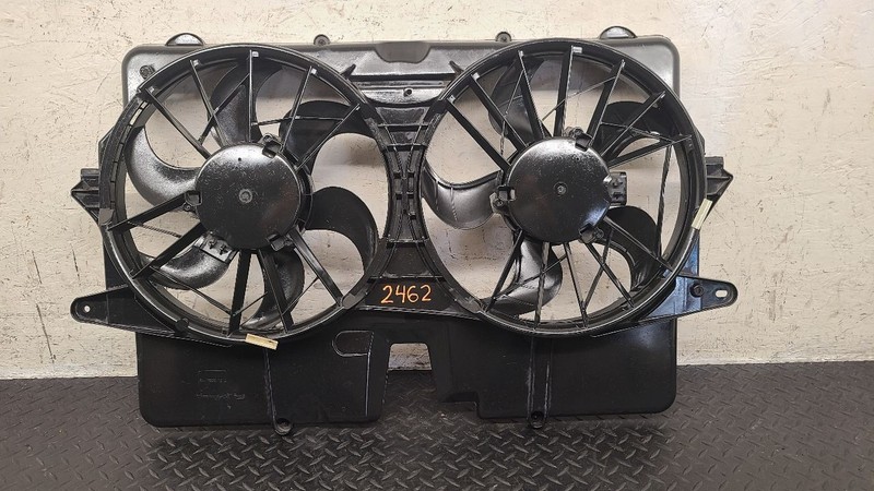 05-07 Ford Escape 3.0L Radiator Cooling Fan Assembly OEM 5L8Z-8C607-GD