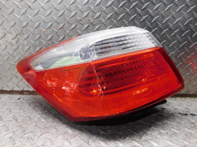 13 14 15 HONDA ACCORD LEFT DRIVER REAR QUARTER MOUNTED LAMP