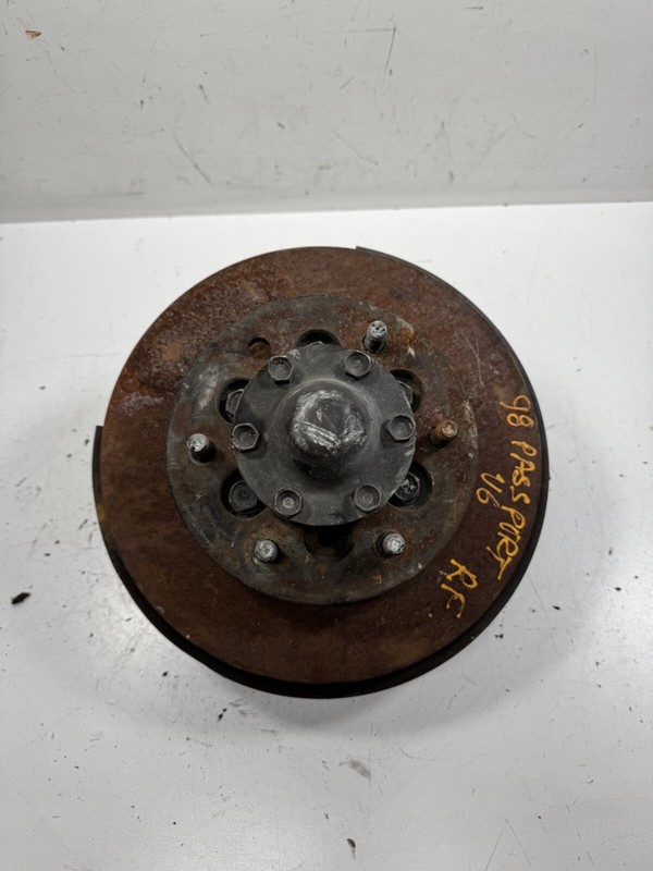 98-01 Honda Passport V6 RWD Steering Knuckle Right Front 8-97104-443-0 OEM
