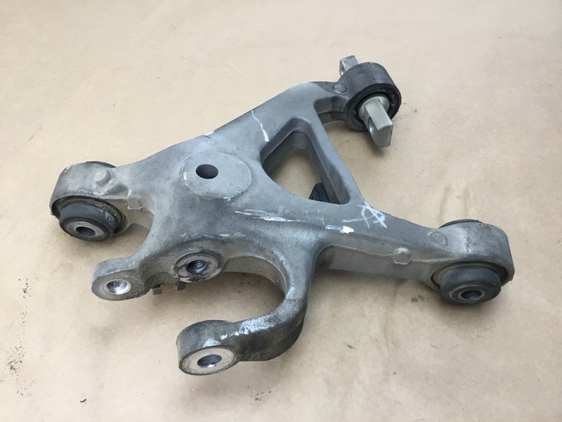 11-12 Fisker Karma 2012 Rear Right Suspension Lower Control Arm Support ;:Y