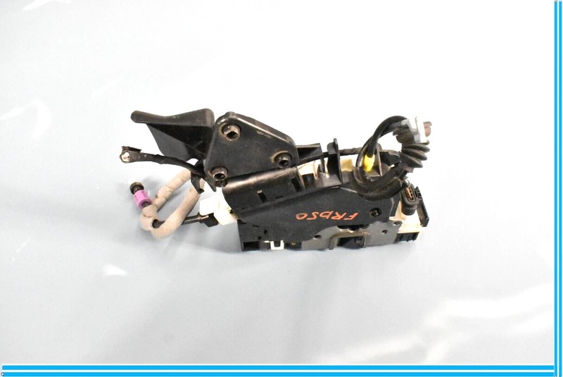 08-18 Mercedes W212 C300 CLS400 Front Right Side Door Lock Latch Actuator OEM