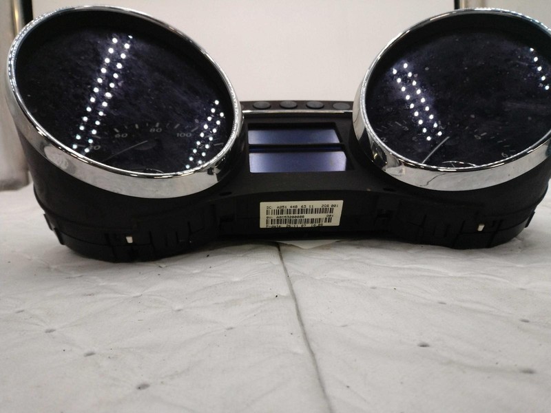 2008 Mercedes-Benz R-Class Speedometer Gauge OEM Black 2514406311 150K Miles
