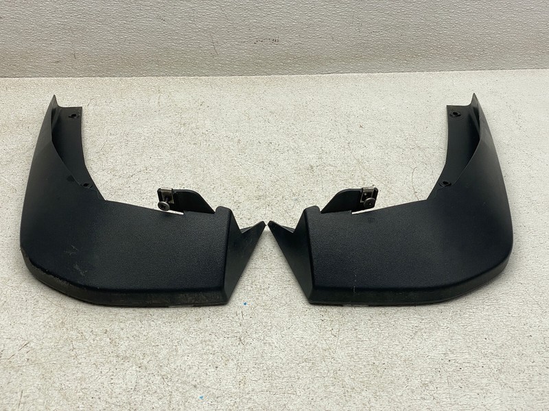 2016-2018 HONDA PILOT REAR RIGHT & LEFT SIDE MUD GUARD FLAP SET OEM LOT752