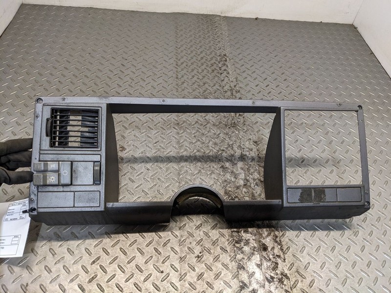 1988-94 CHEVY SILVERADO SUBURBAN TAHOE GMC SIERRA SPEEDOMETER BEZEL (REA 1171651