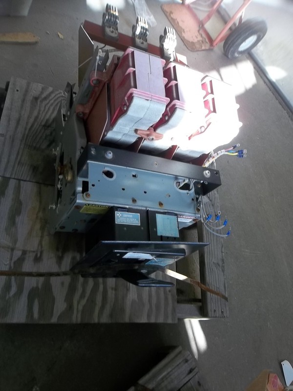 Siemens Draw Out Power Circuit Breaker Gould K-Don 800