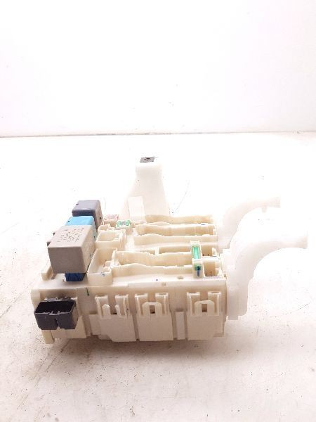 2008 TOYOTA PRIUS 1.5L FWD AT CABIN FUSE BOX