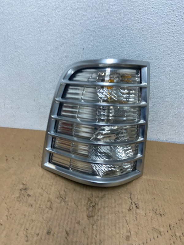 2006 2007 2008 2009 2010 Mercury Mountaineer Left Driver Tail Light AD2514 LK