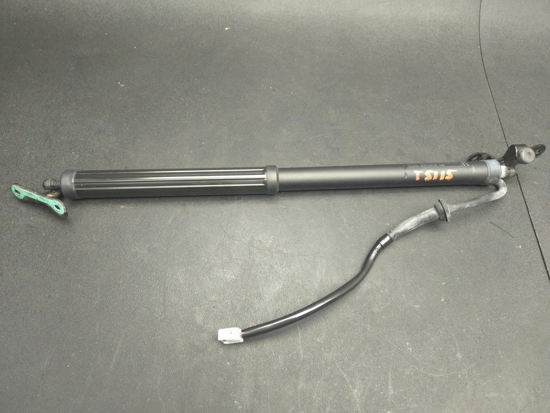 Right Liftgate Lift Motor 2023 Toyota RAV4 68910-0R030 2019 2020 2021 2022 2024